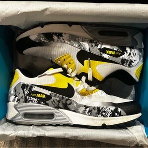 Nike Black and Yellow Sneakers